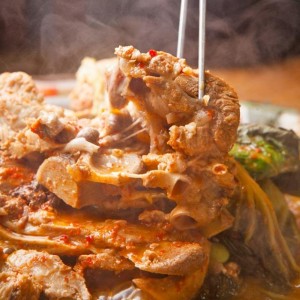 할머니 손맛! 가마솥 우거지뼈해장국 1kg 4,500원