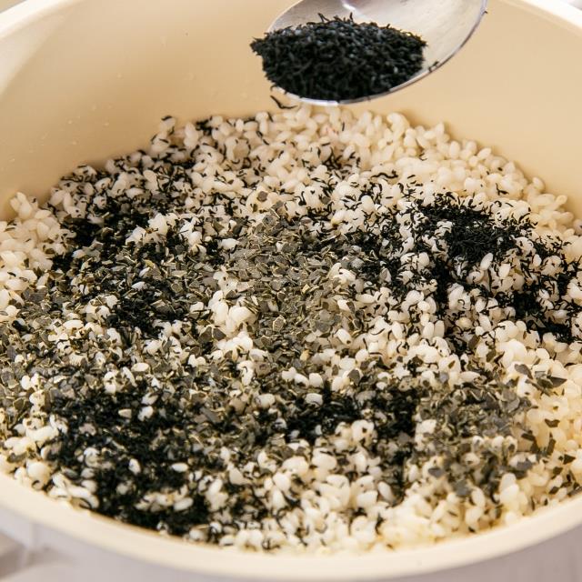 밥에 넣어 먹는 완도산 밥다시마, 밥톳